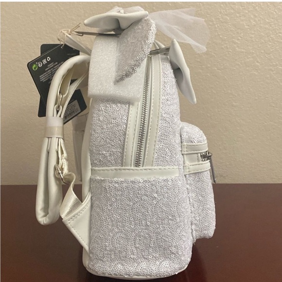 Disney Loungefly white sequined backpack - Picture 7 of 7